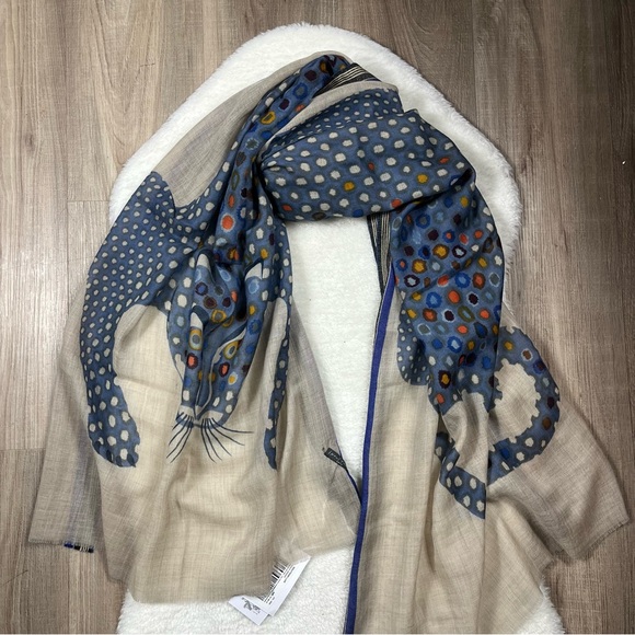 Inouitoosh Tiger wool cashmere scarf - Picture 3 of 4